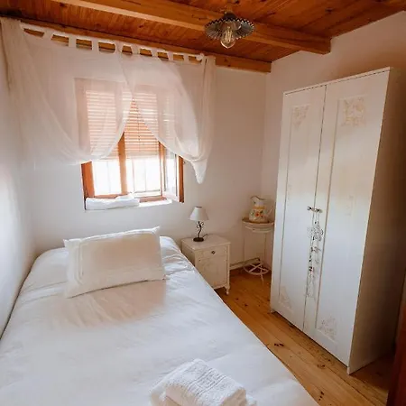 La Lar Отеро-де-Бодас